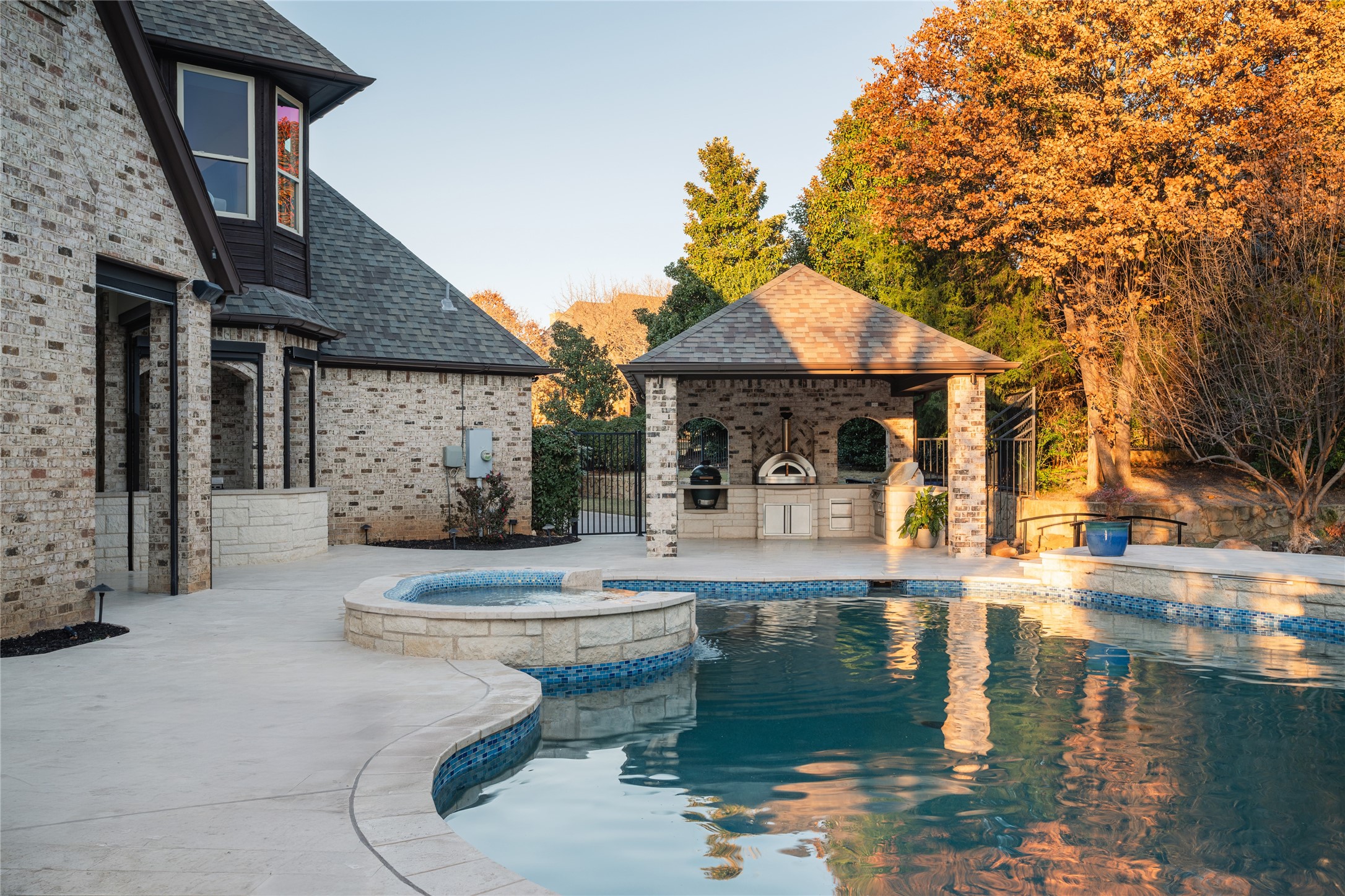 1259 Bolton Court
