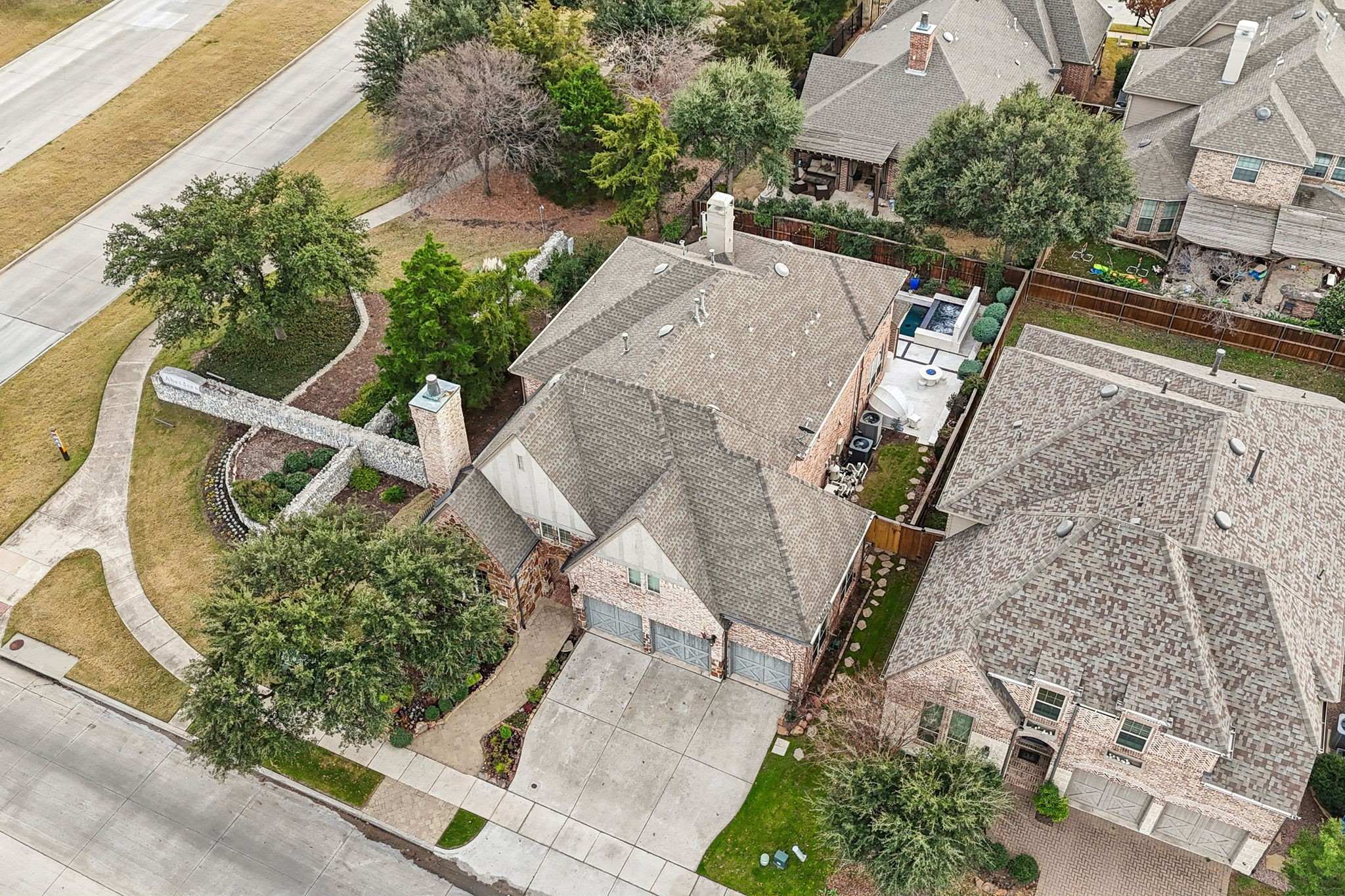 3232 Stonefield