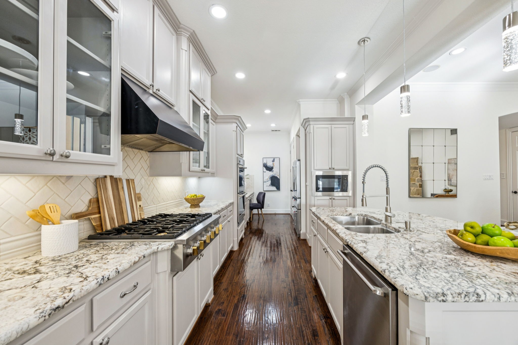 3232 Stonefield