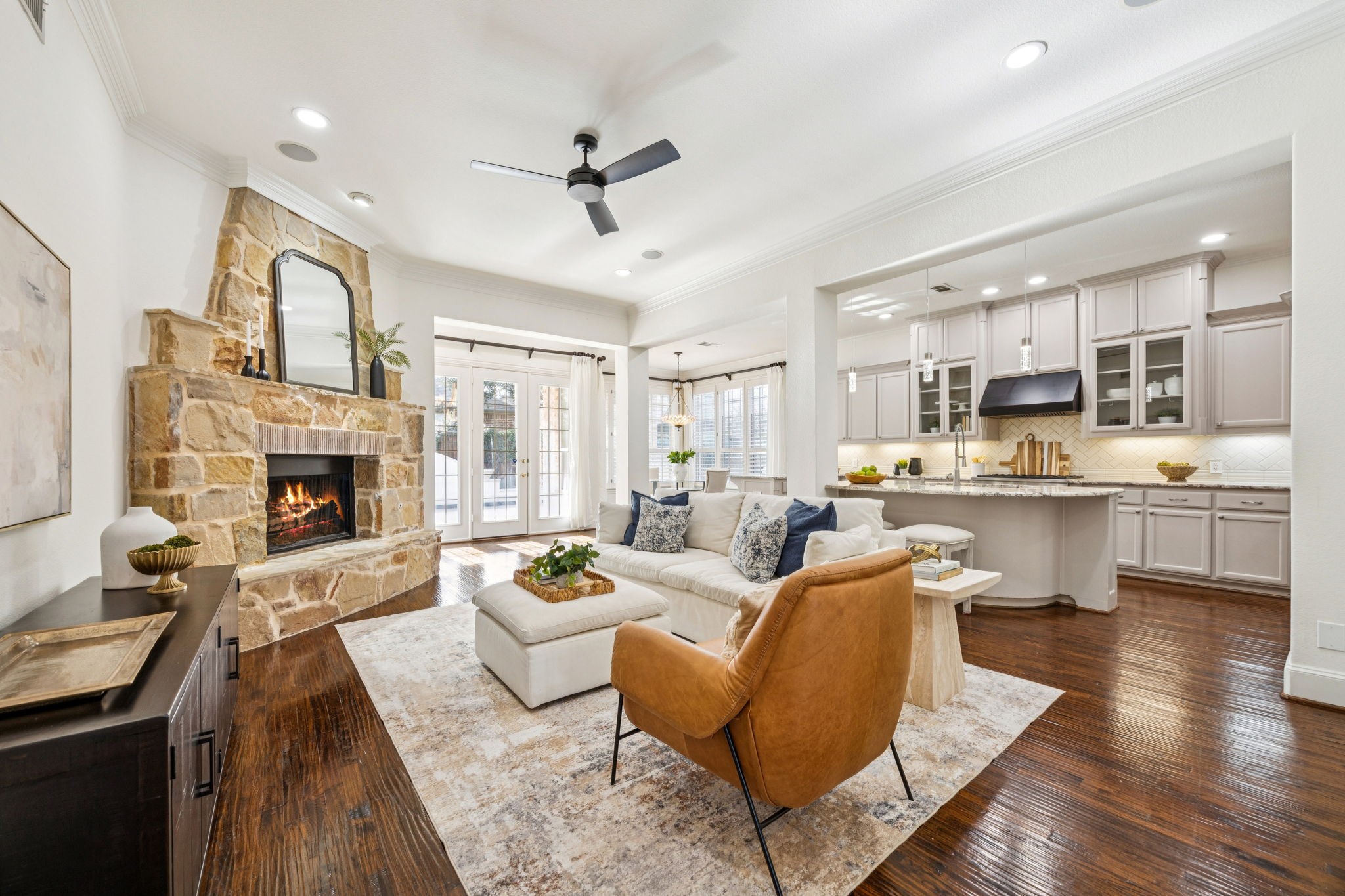 3232 Stonefield