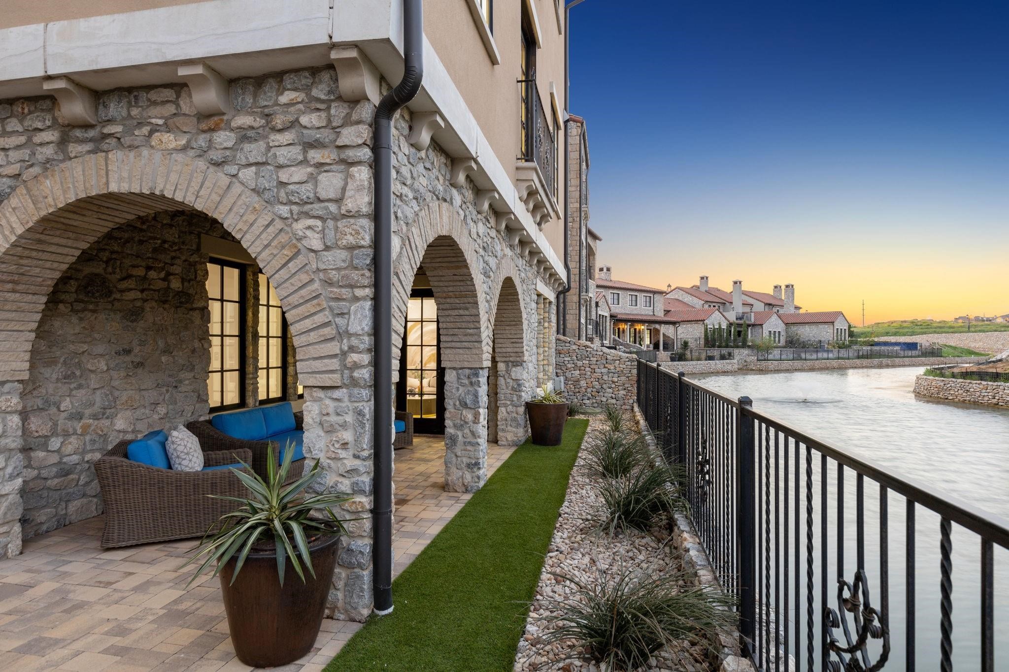 18 Comillas Court