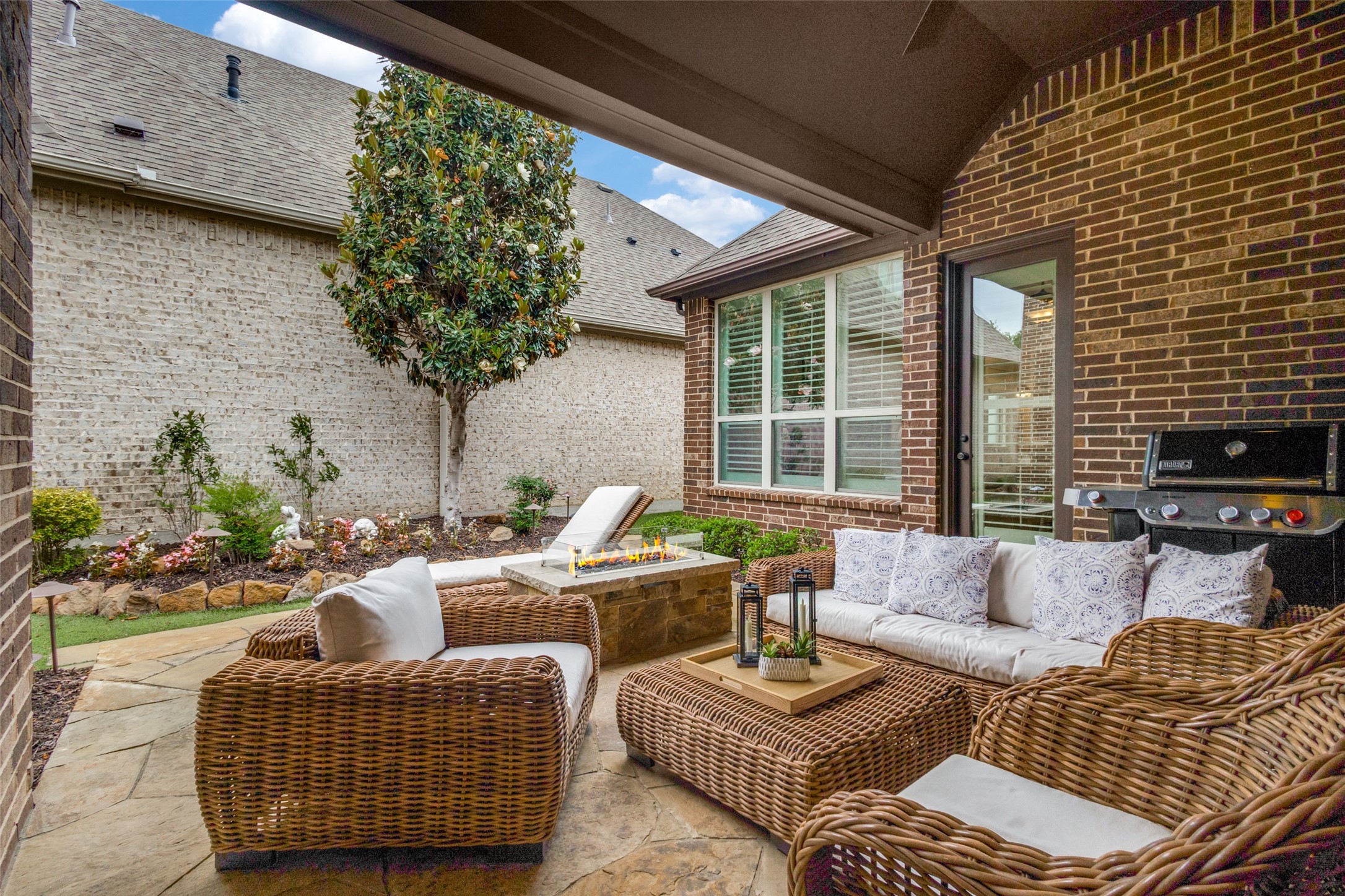 1613 Riviera Lane