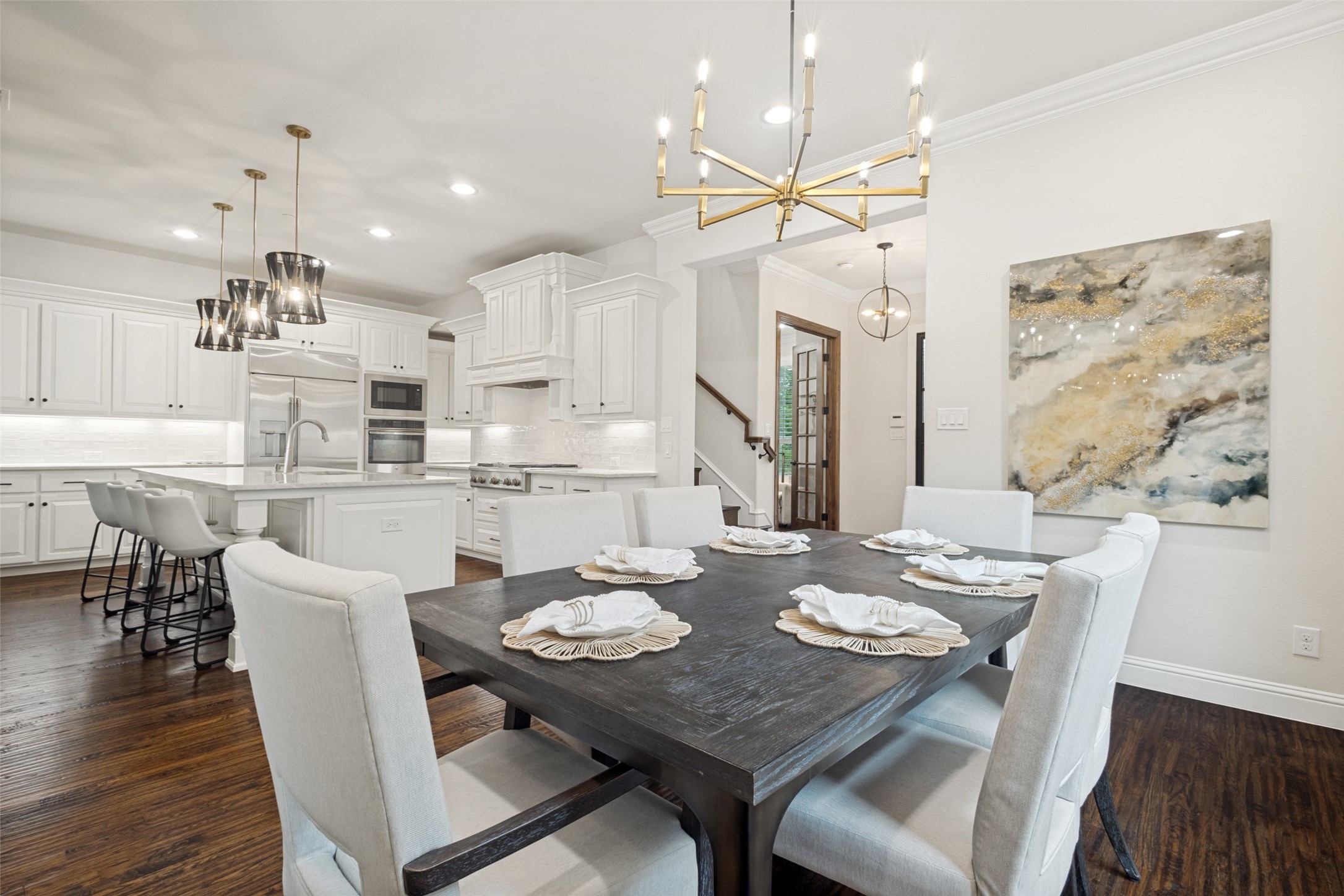 1613 Riviera Lane