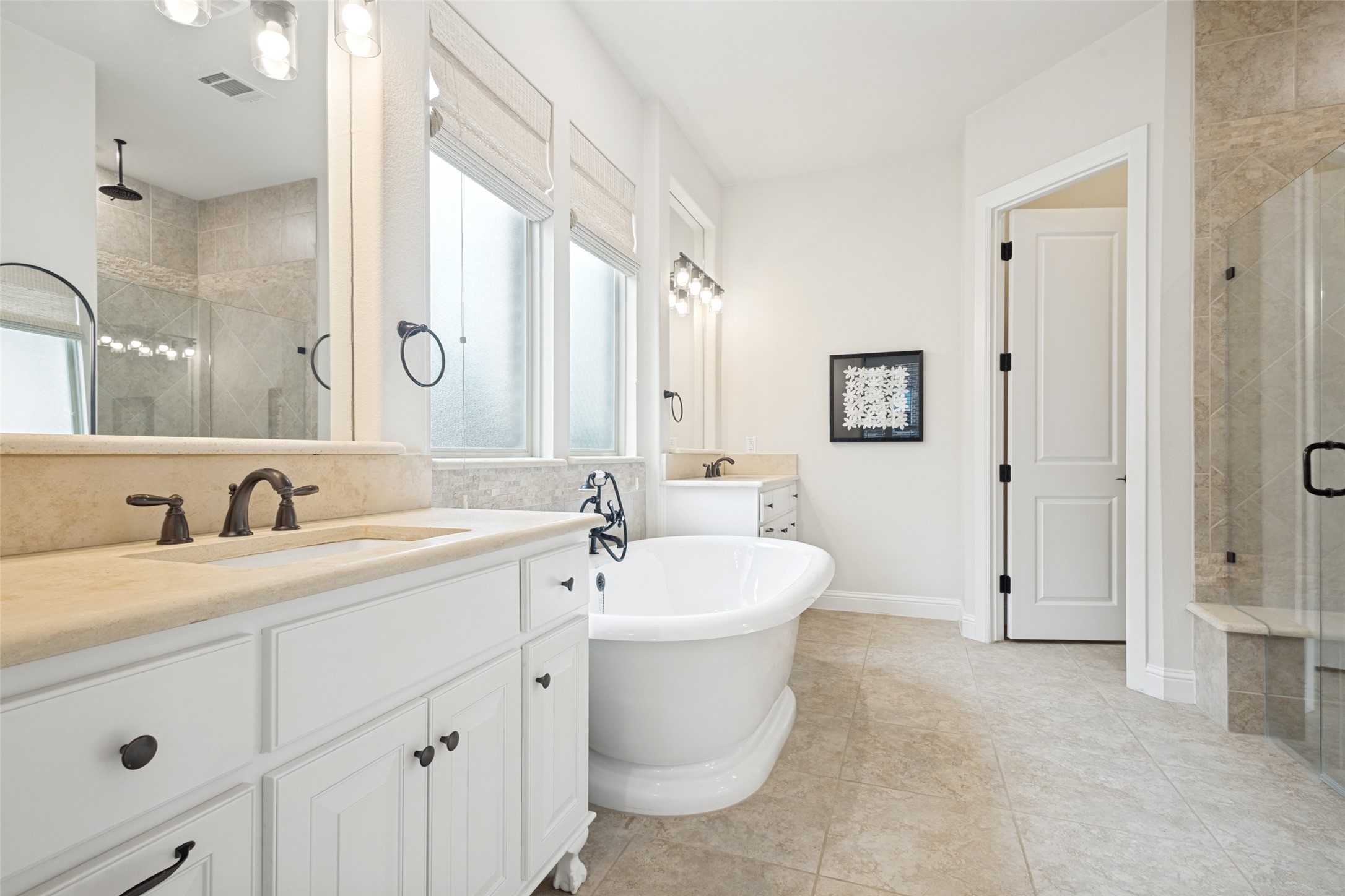 1613 Riviera Lane