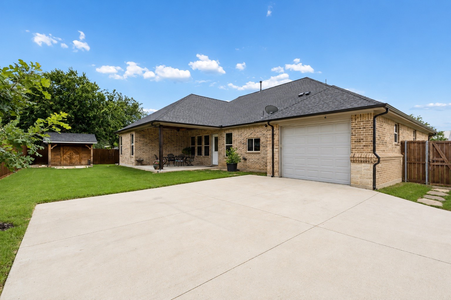 101 Sycamore Lane