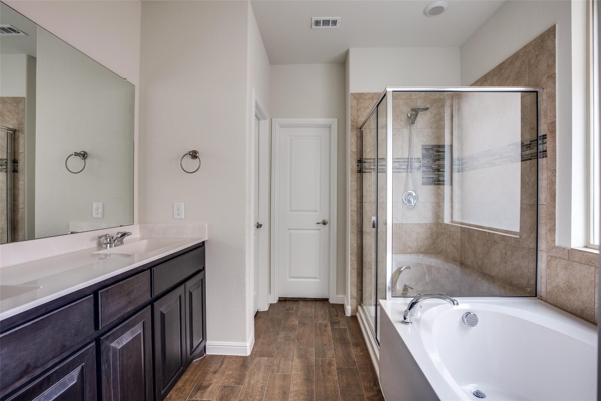 9036 Sycamore Leaf Drive