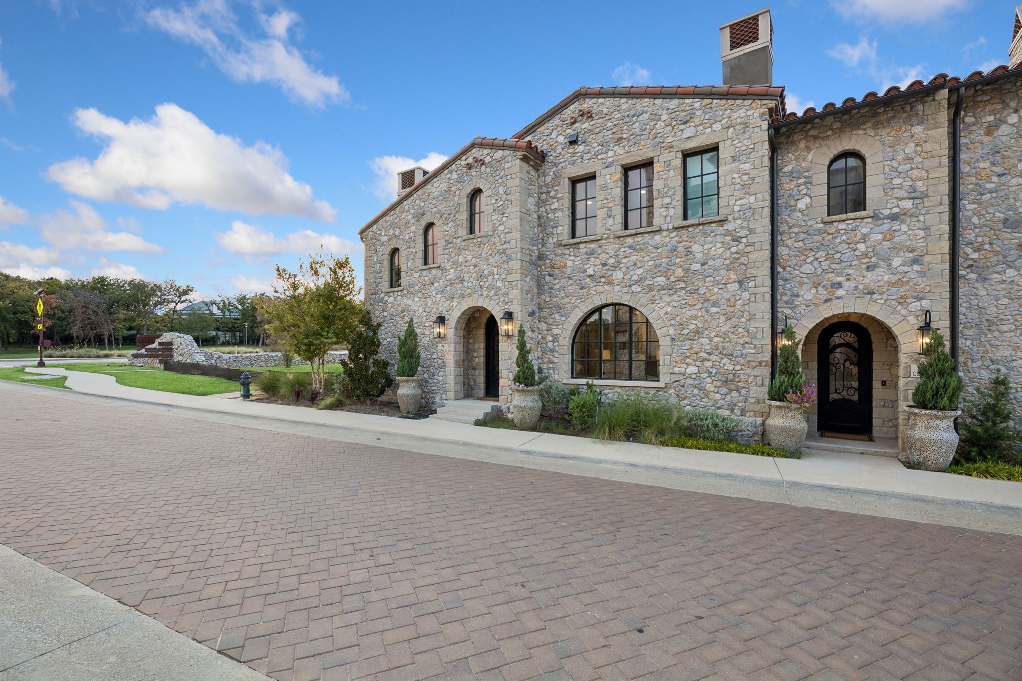 76 Cortes Drive