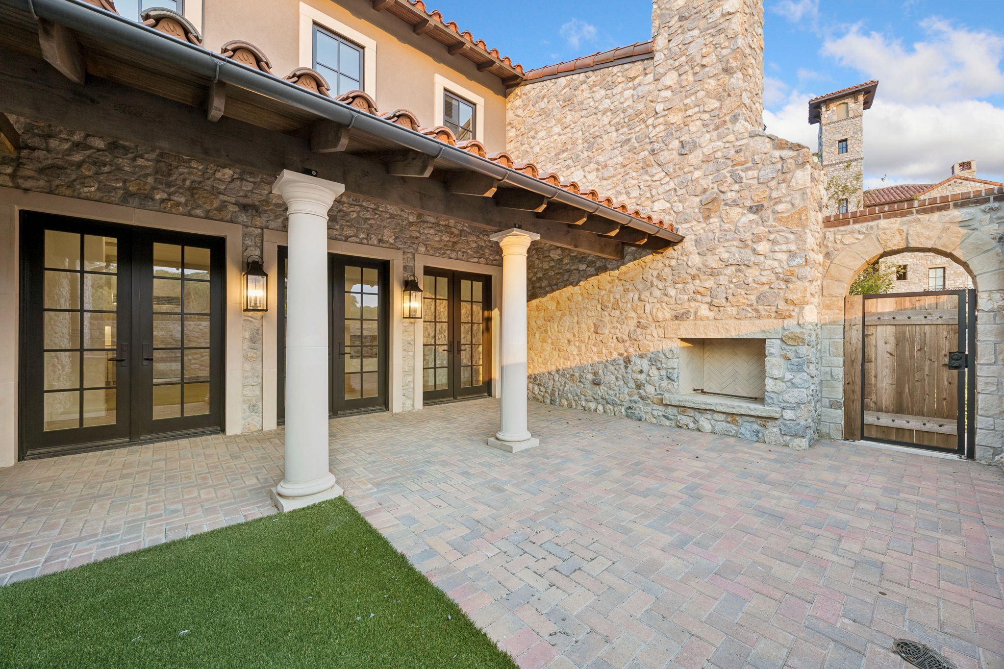 76 Cortes Drive