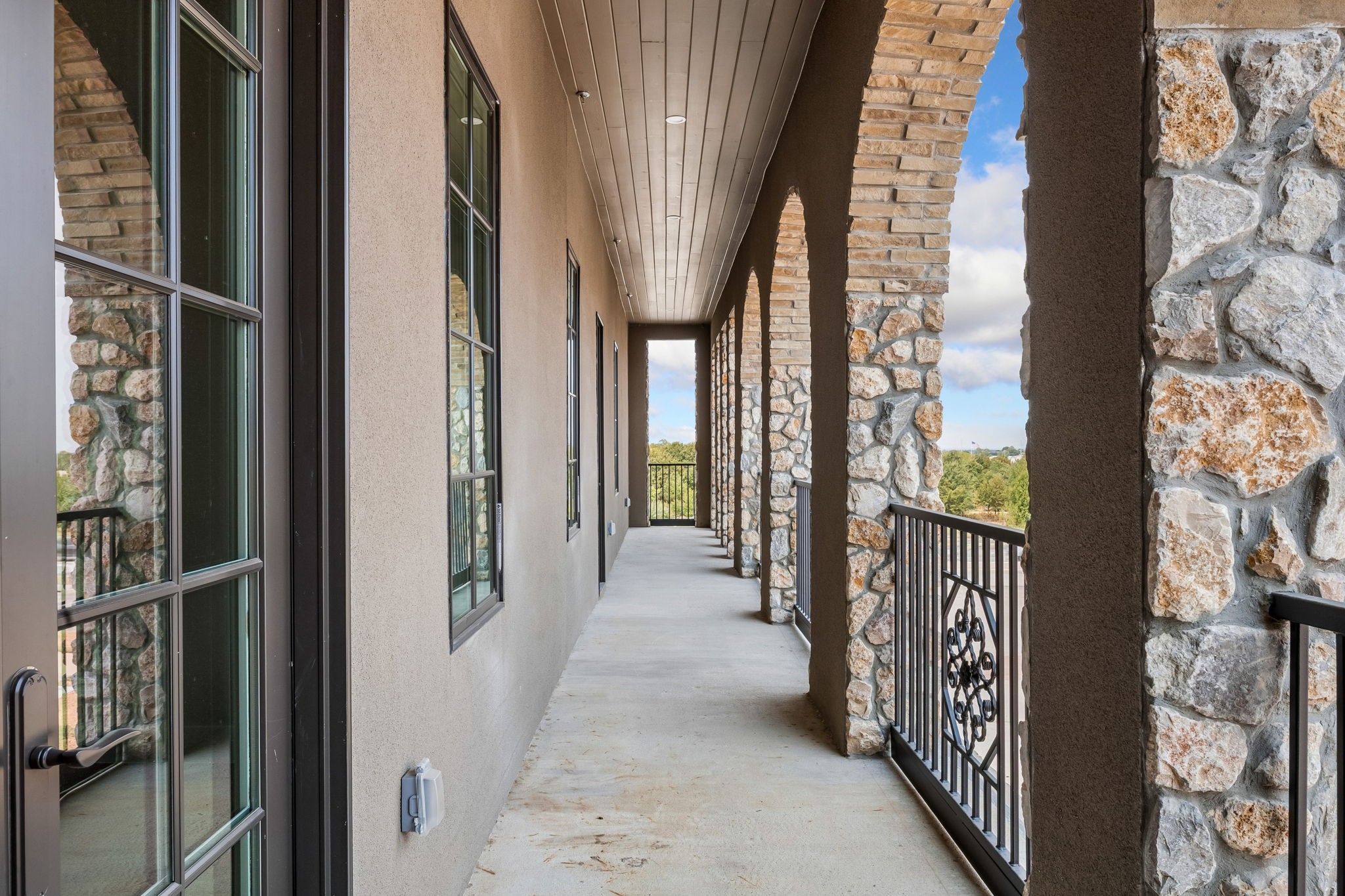 49 Arta Drive 102