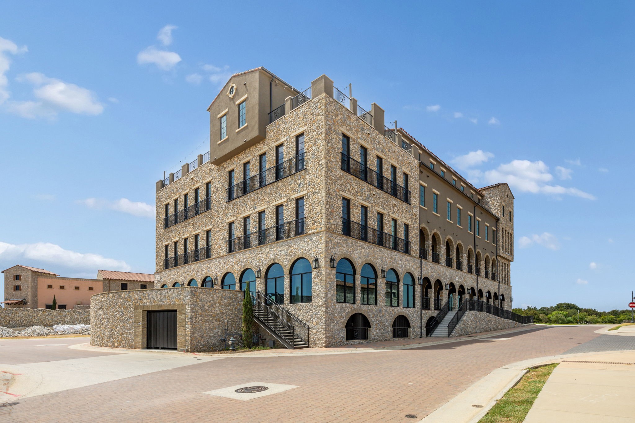 49 Arta Drive 102