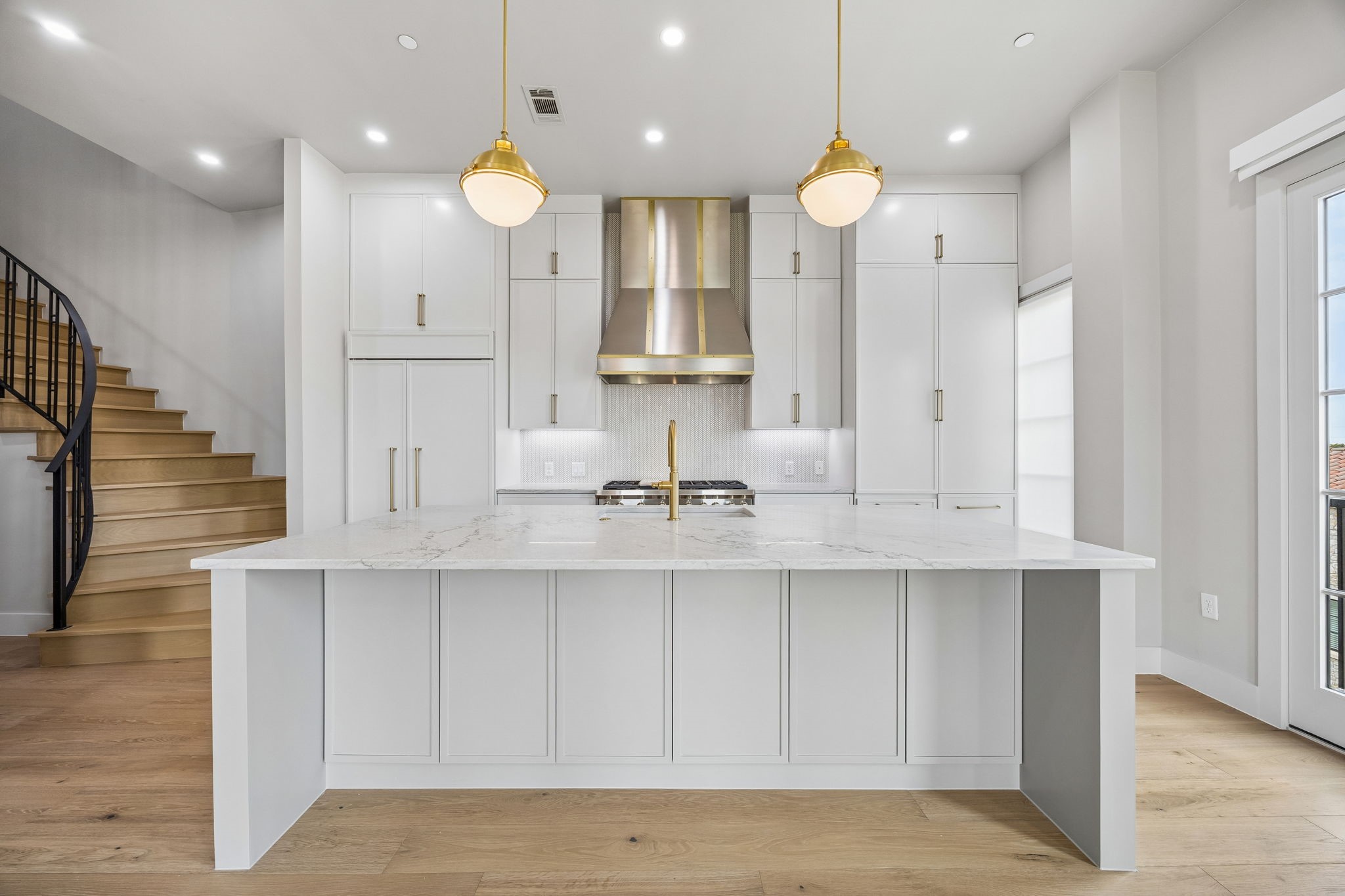 49 Arta Drive 105