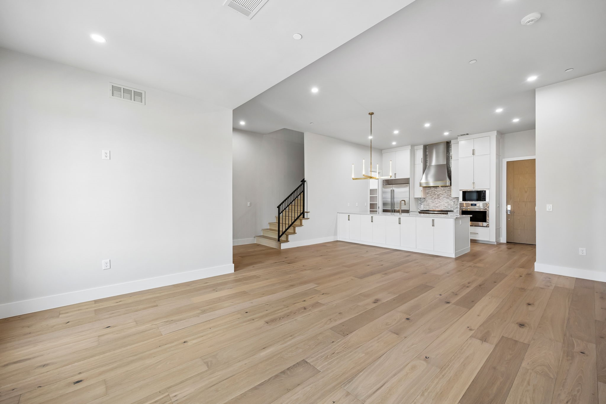49 Arta Drive 203