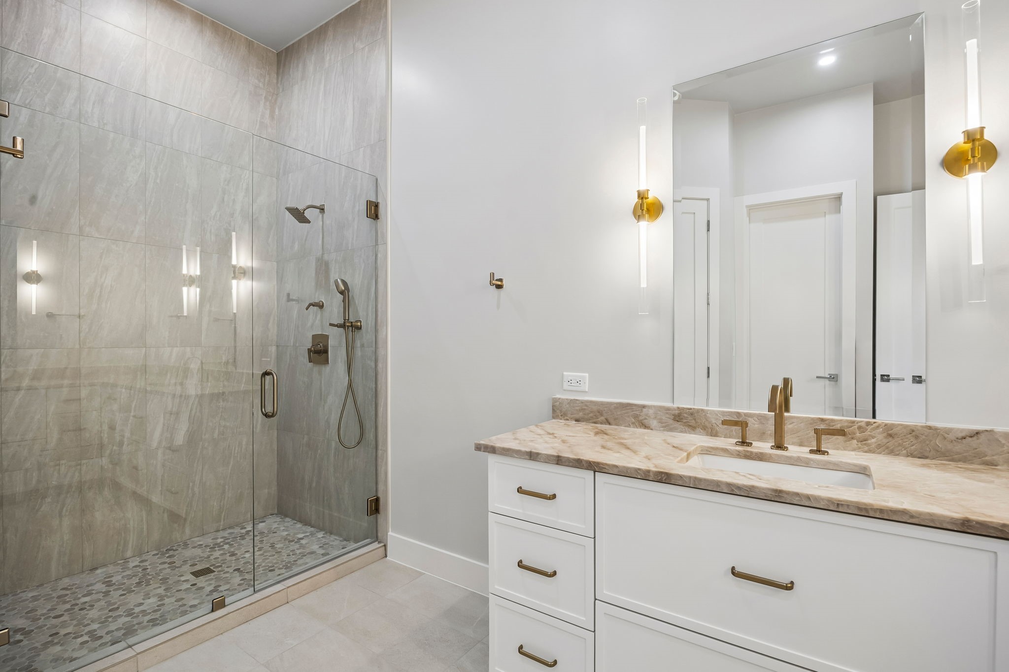 49 Arta Drive 203