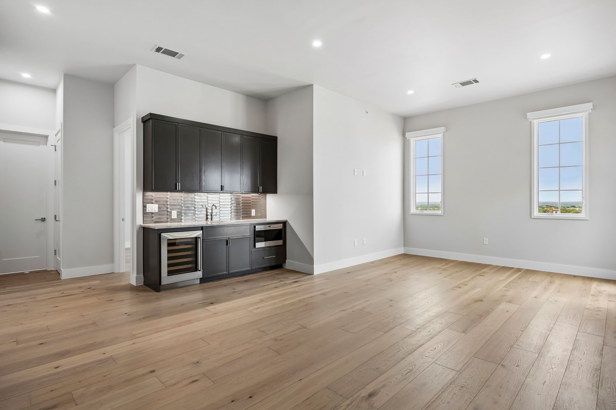 49 Arta Drive 203
