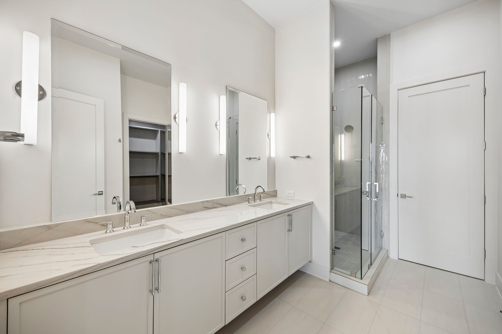 49 Arta Drive 204
