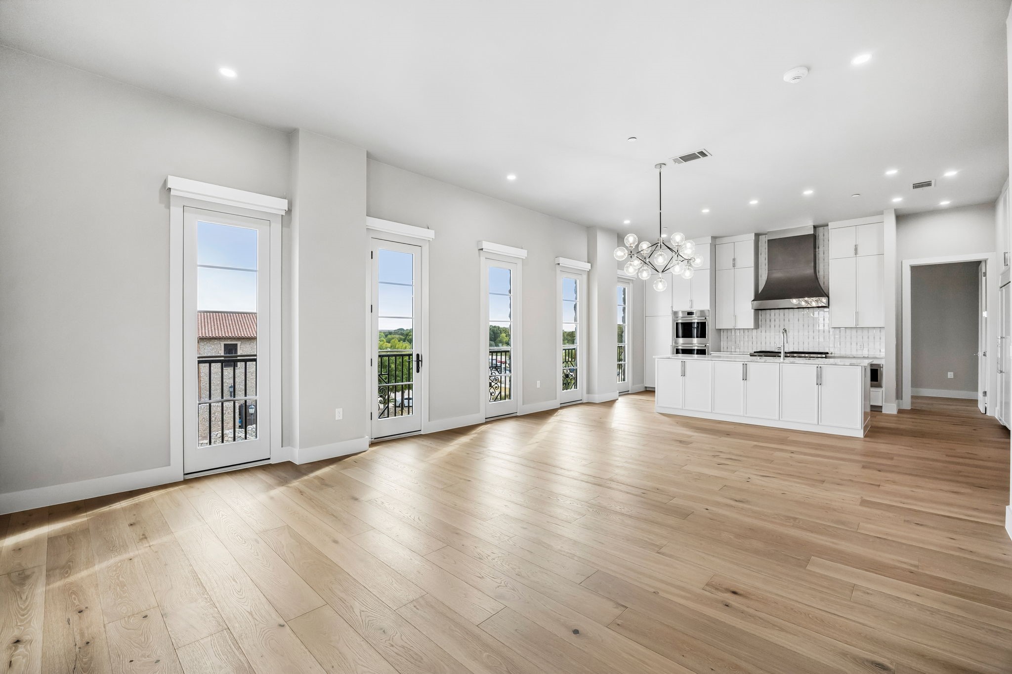 49 Arta Drive 204