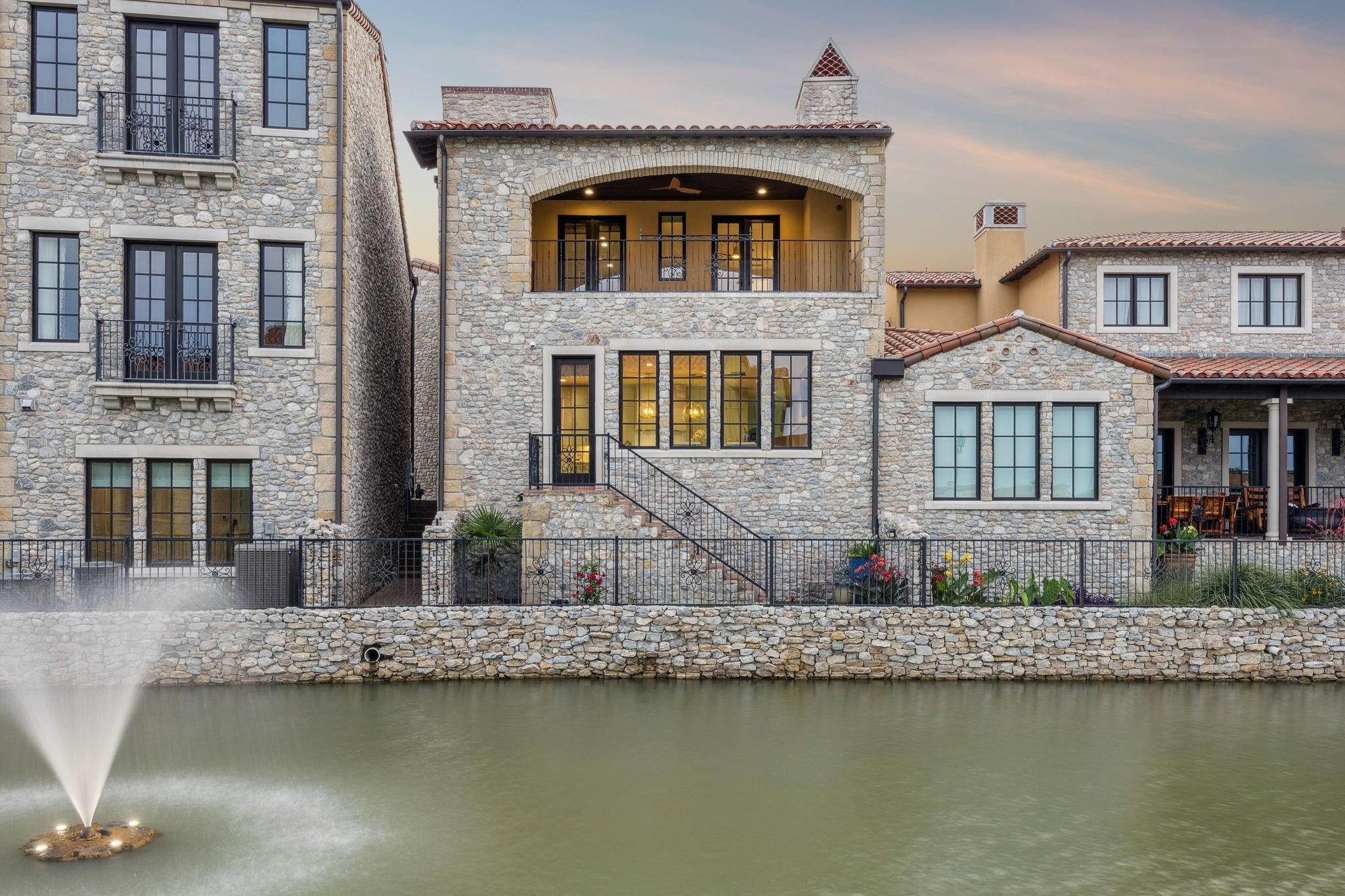 24 Comillas Drive
