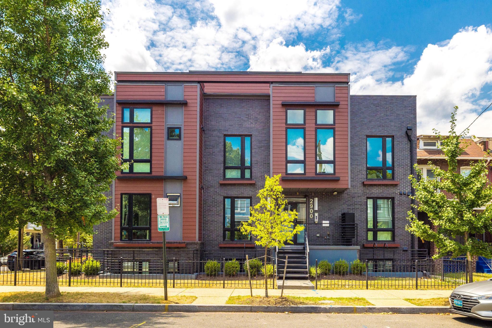 2900 12TH ST NE #202