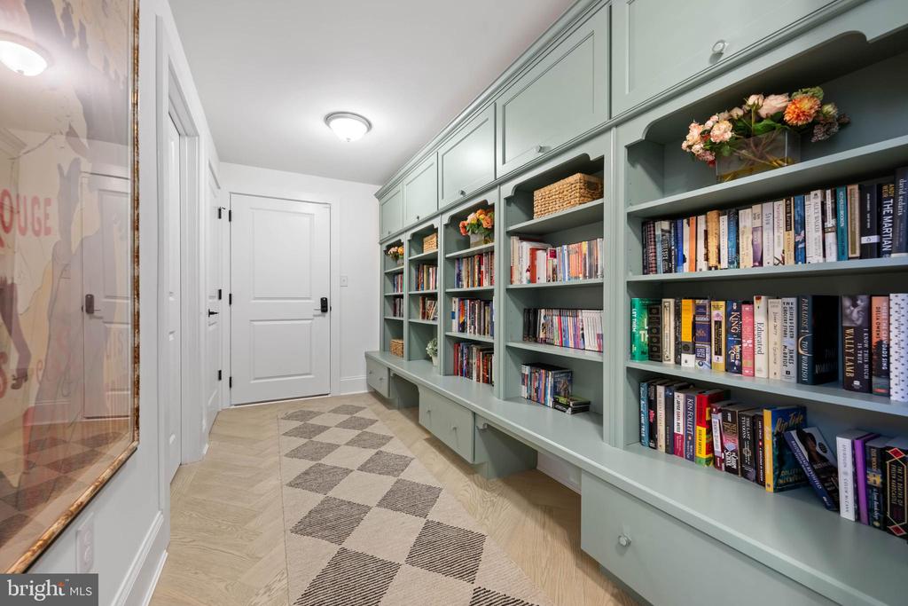 33854 BLACKMORE LANE