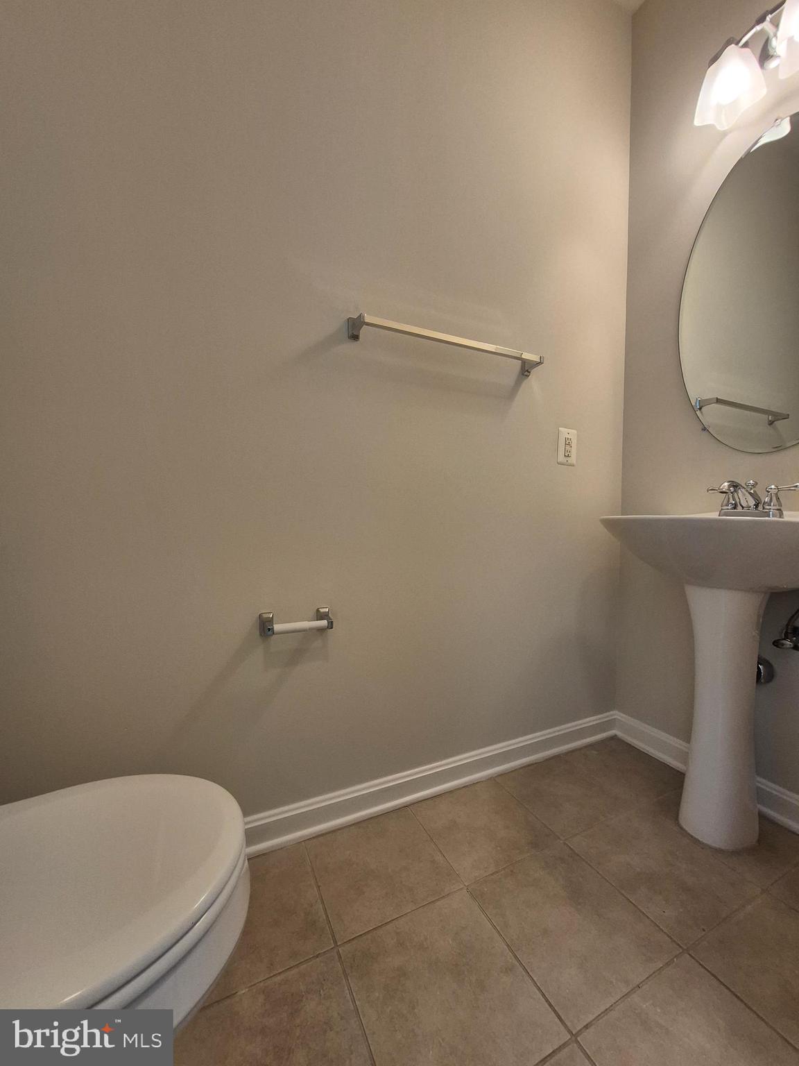 1793-B Wheyfield Dr #18-B