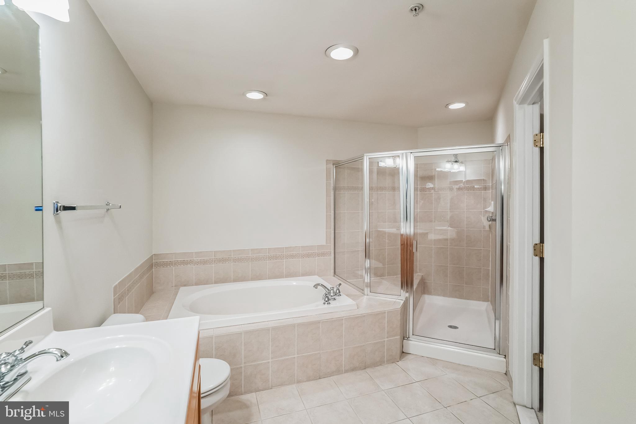 1793-B Wheyfield Dr #18-B