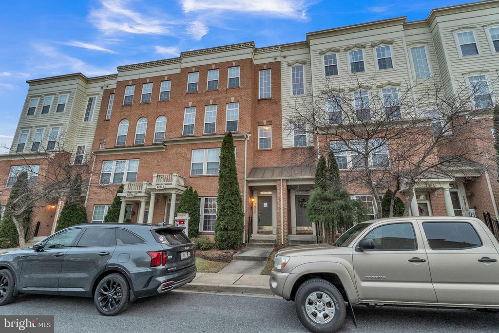 1793-B Wheyfield Dr #18-B