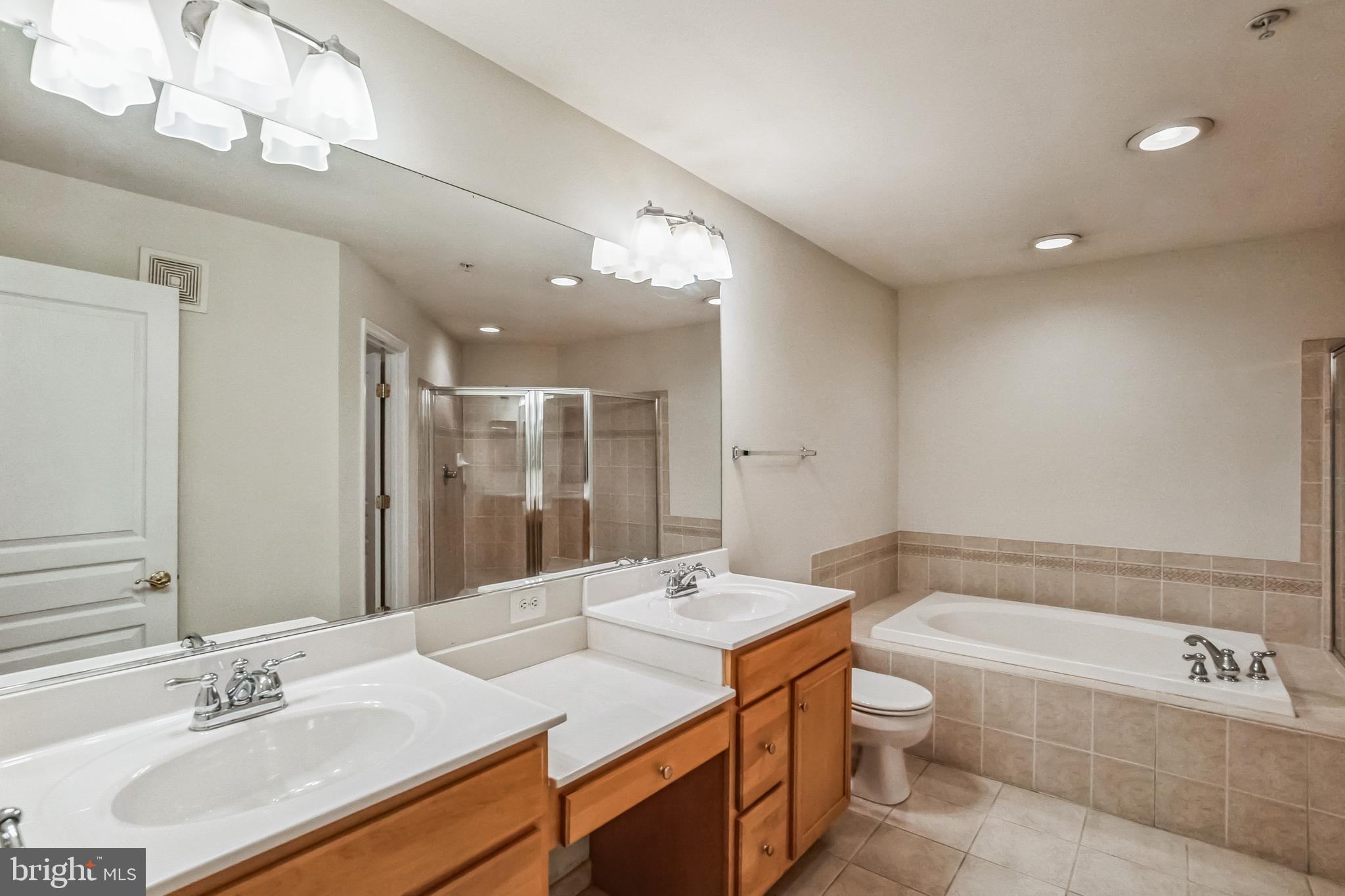 1793-B Wheyfield Dr #18-B