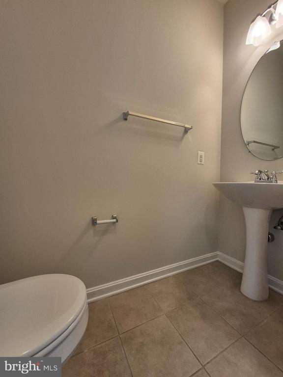 1793-B Wheyfield Dr #18-B
