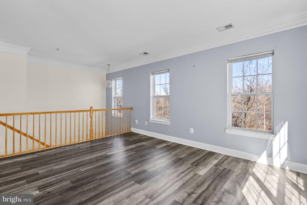 932 ORCHARD RIDGE DRIVE 200