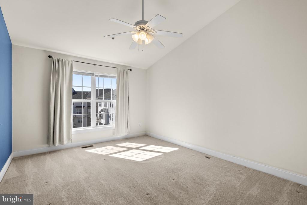 932 ORCHARD RIDGE DRIVE 200