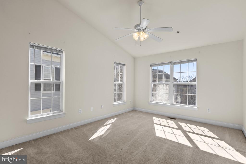 932 ORCHARD RIDGE DRIVE 200