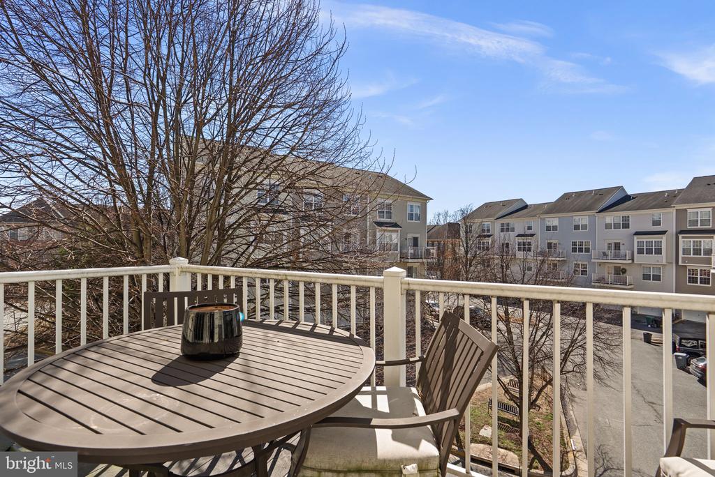 932 ORCHARD RIDGE DRIVE 200