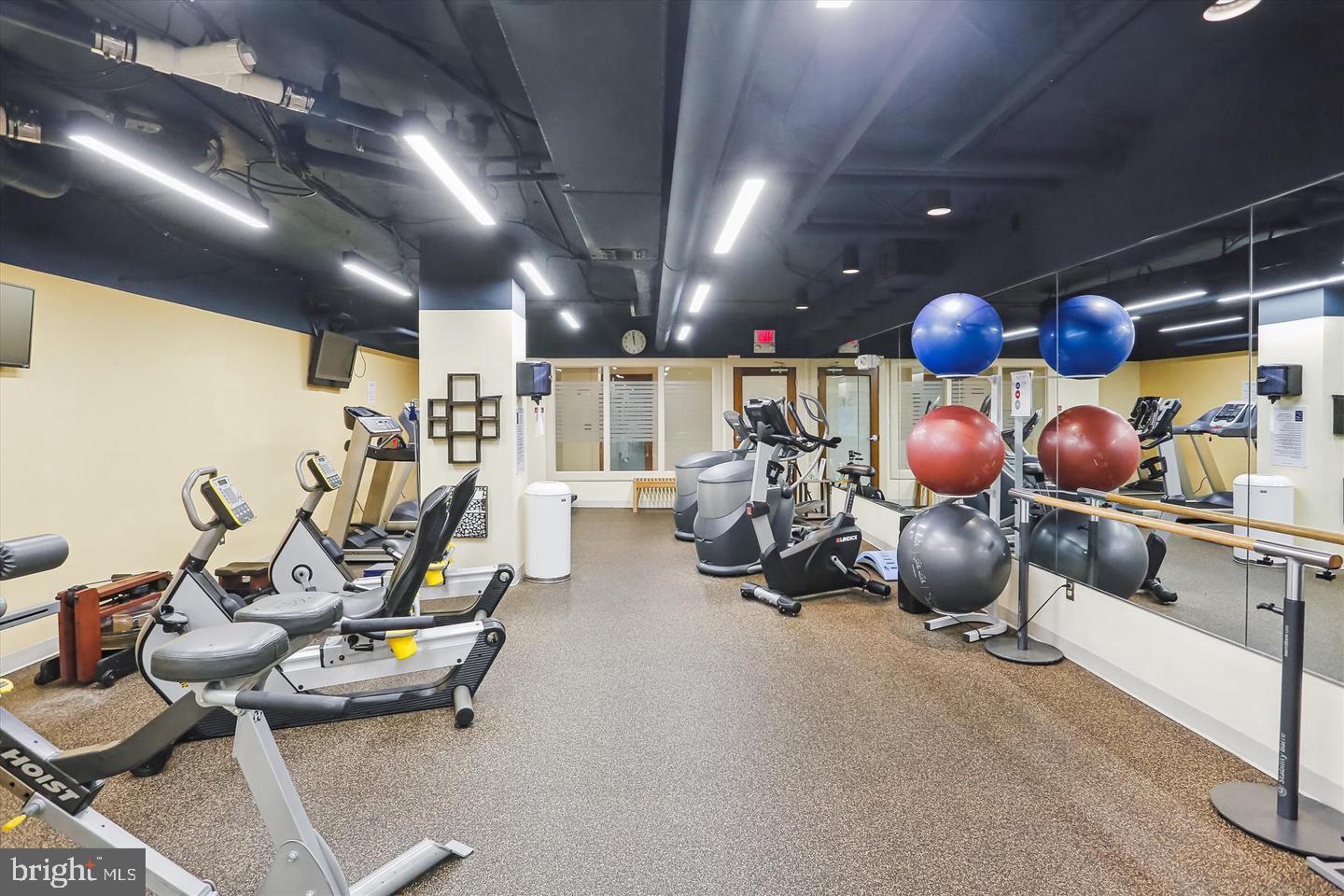 5500 HOLMES RUN PKWY #612