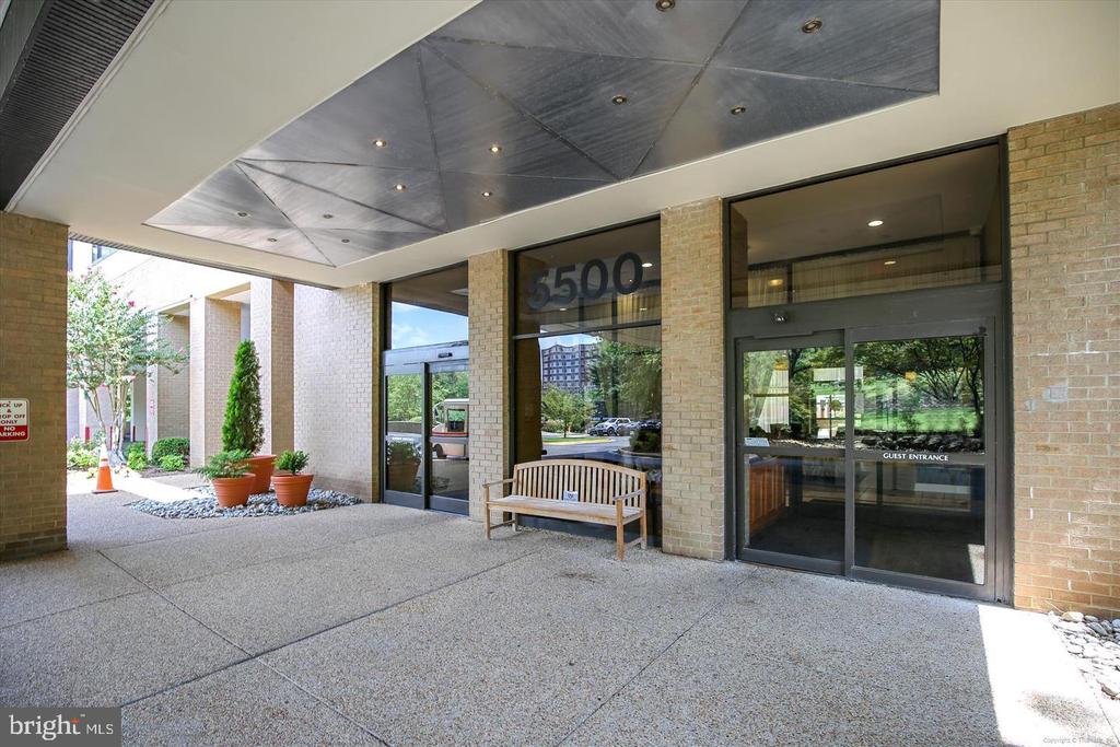 5500 HOLMES RUN PKWY #612