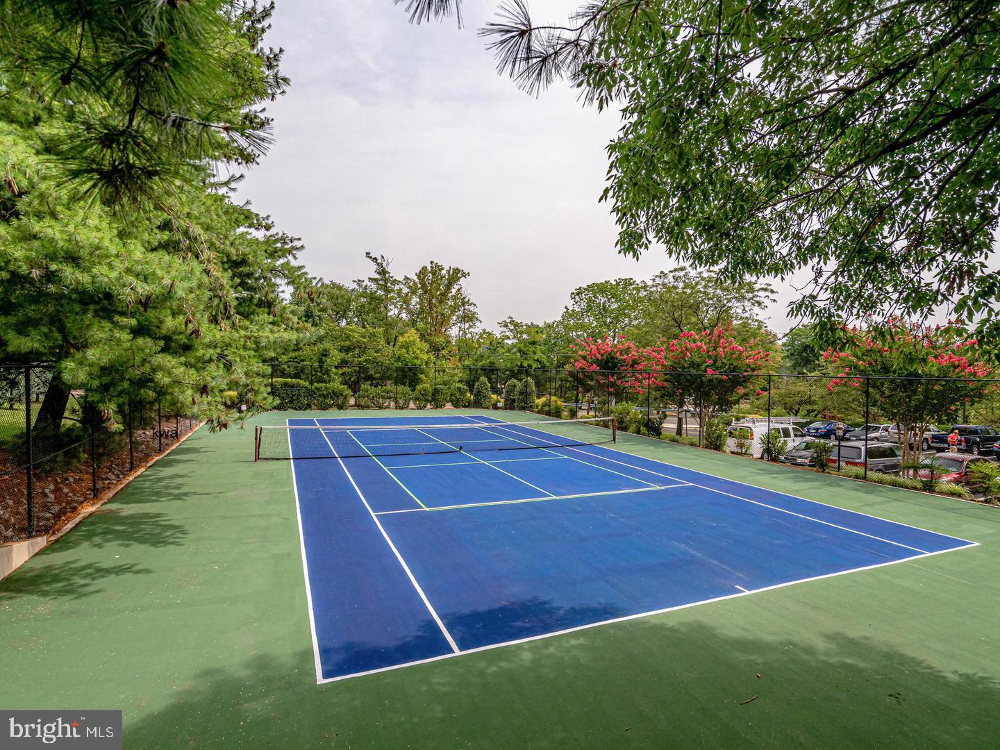 5500 HOLMES RUN PKWY #612