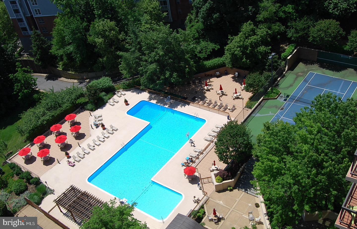 5500 HOLMES RUN PKWY #612