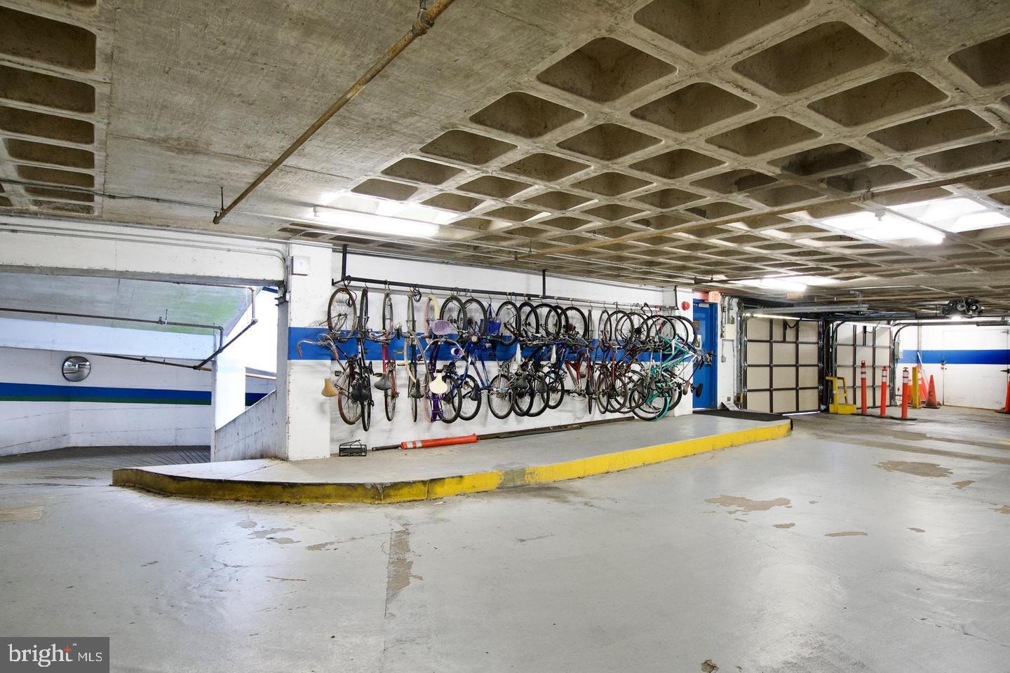 5500 HOLMES RUN PKWY #612