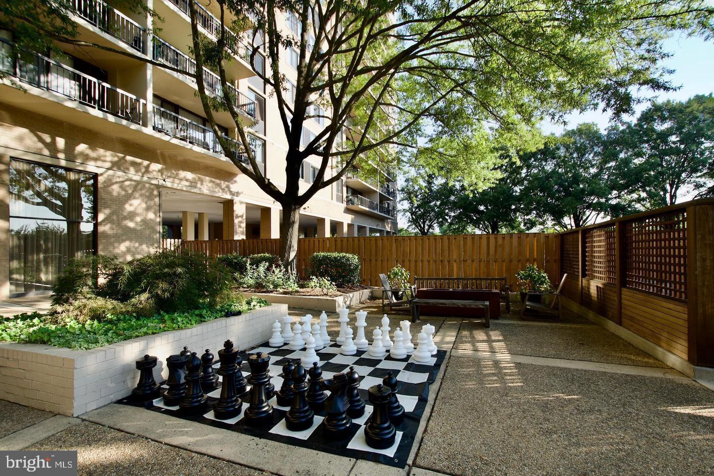 5500 HOLMES RUN PKWY #612