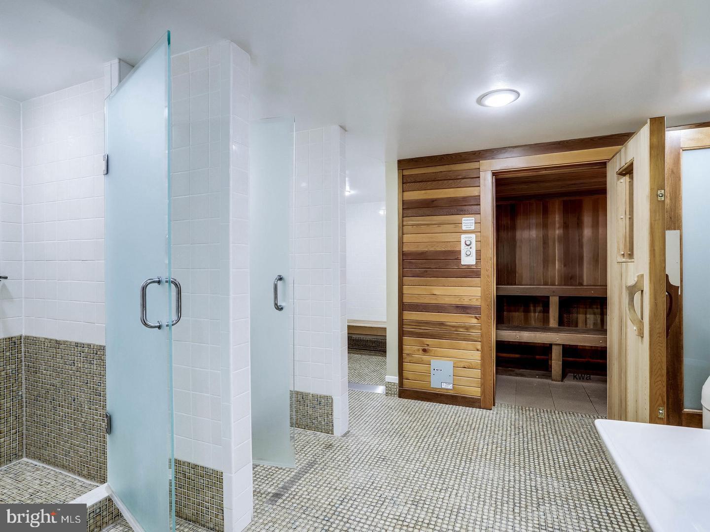 5500 HOLMES RUN PKWY #612