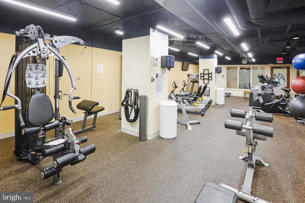 5500 HOLMES RUN PKWY #612