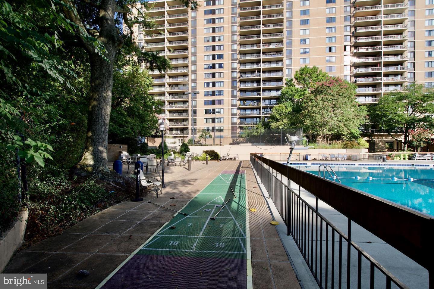 5500 HOLMES RUN PKWY #612