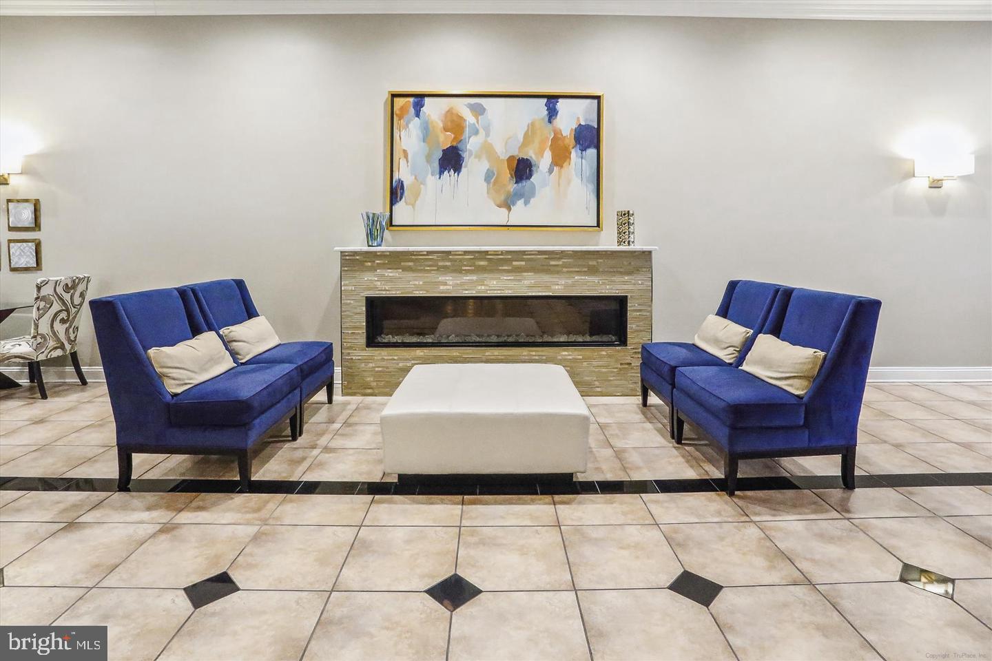 5500 HOLMES RUN PKWY #612