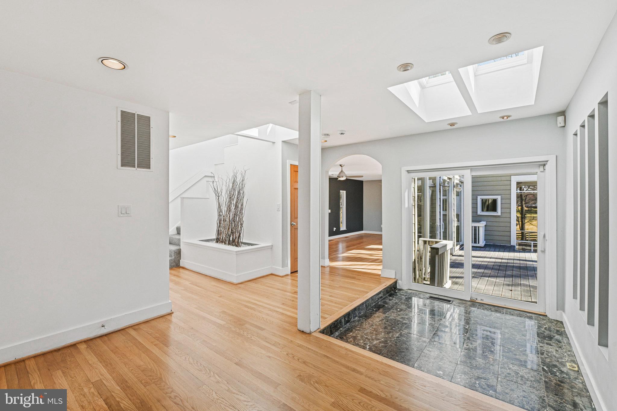321 Springvale Rd