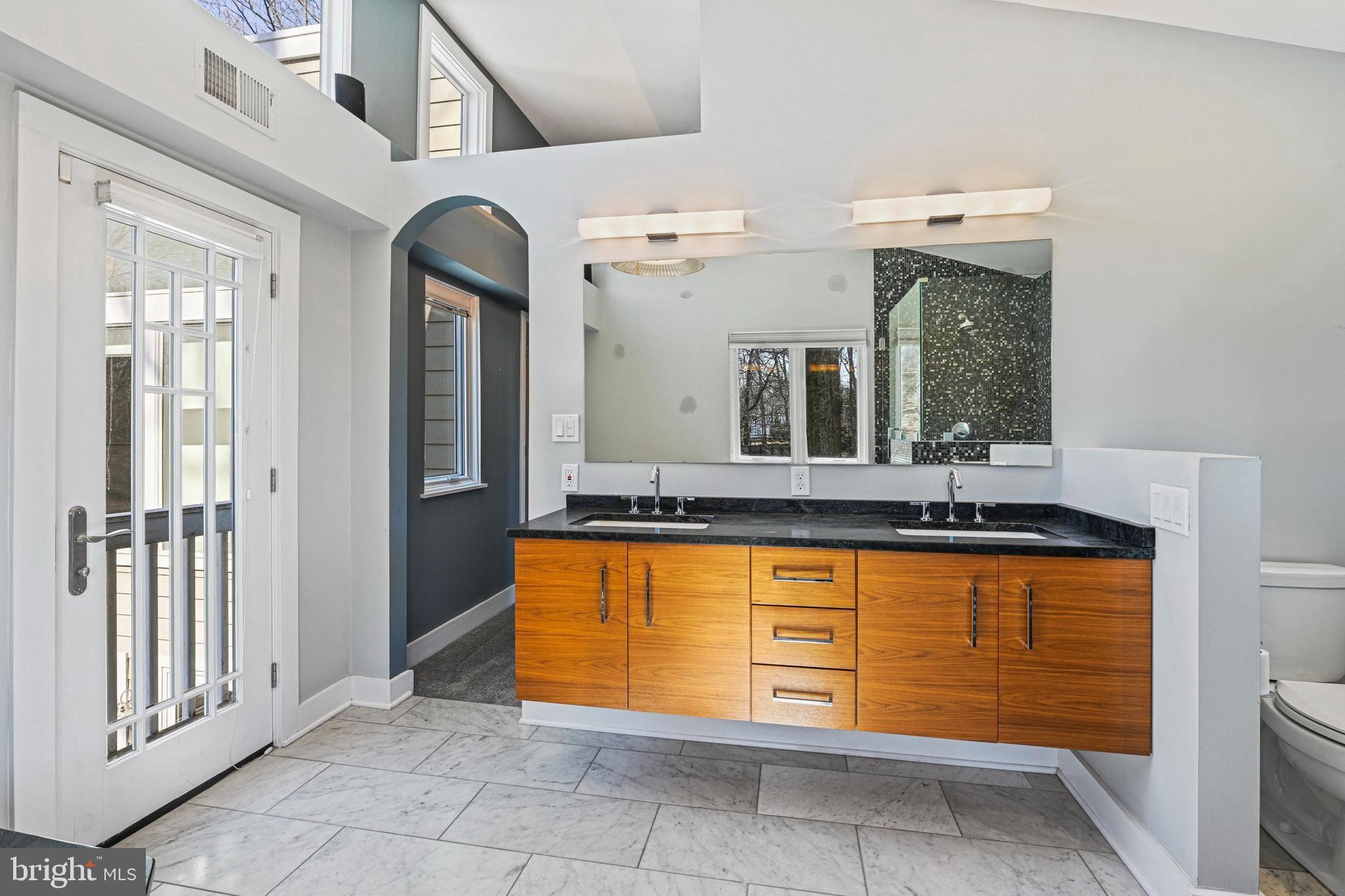 321 Springvale Rd