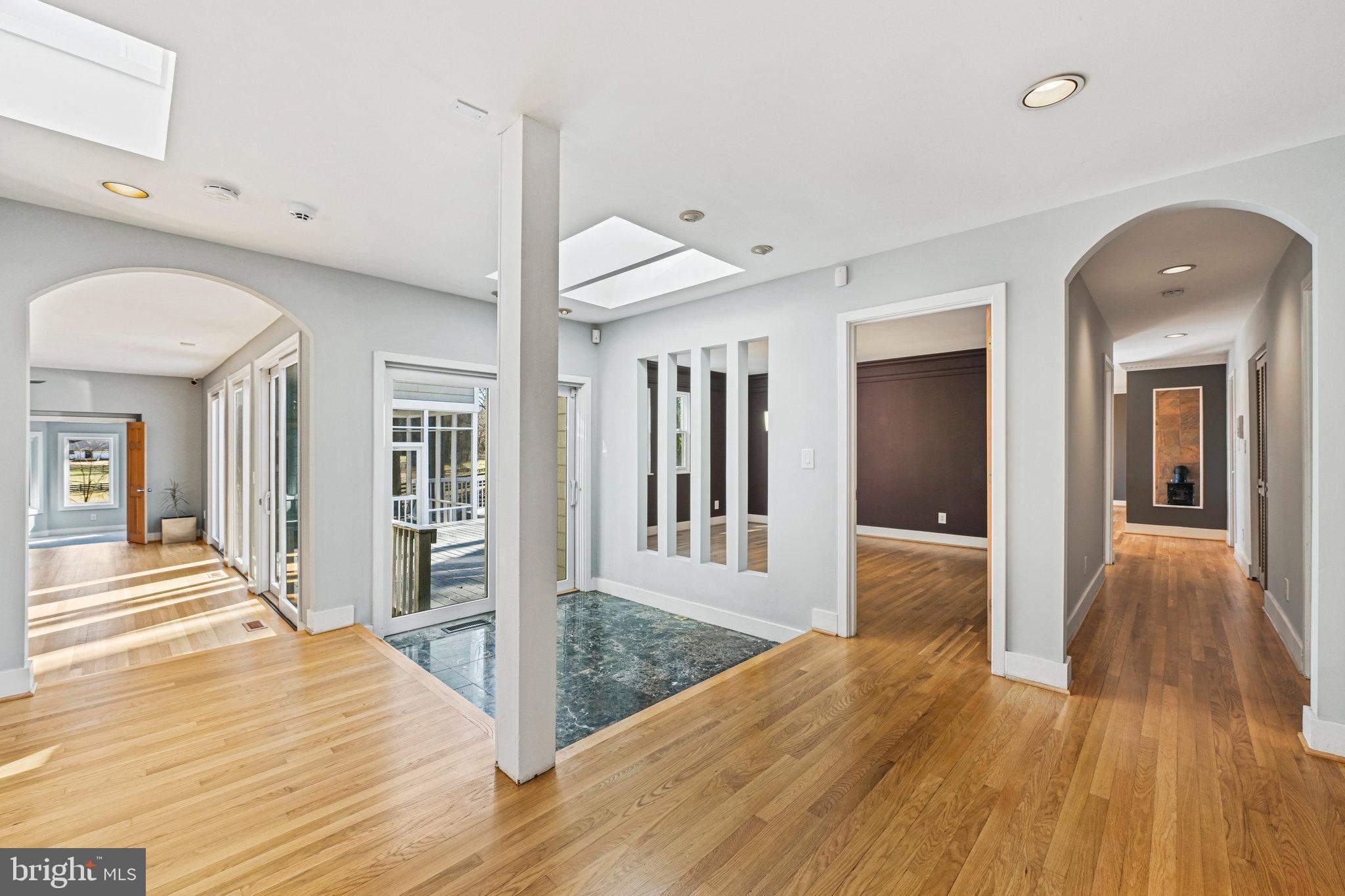 321 Springvale Rd