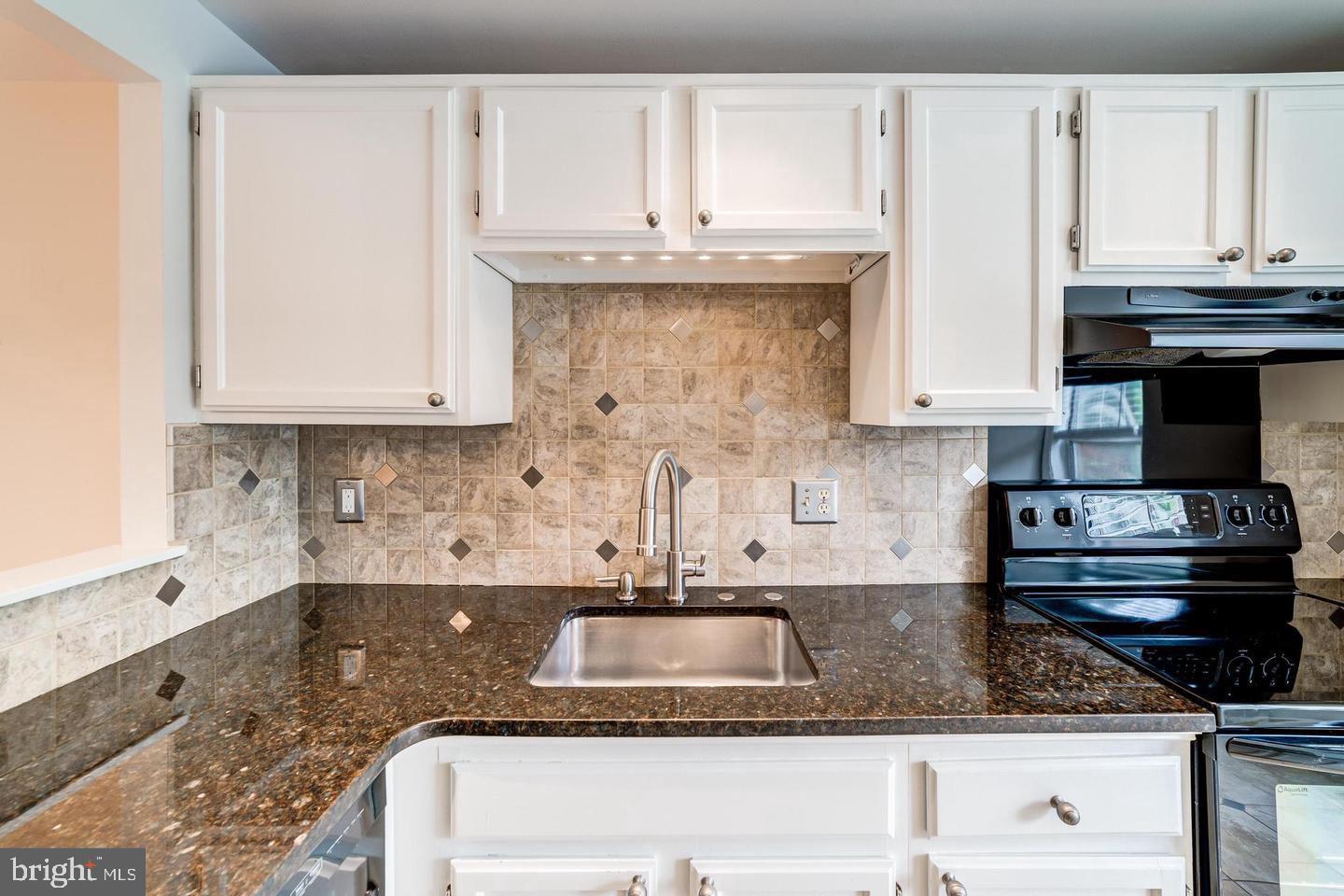 5876 Wescott Hills Way