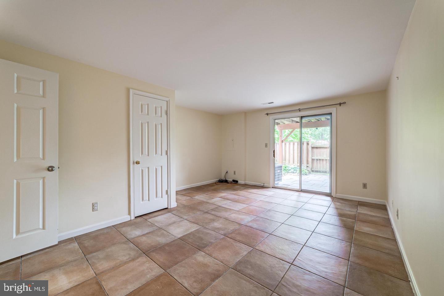 5876 Wescott Hills Way