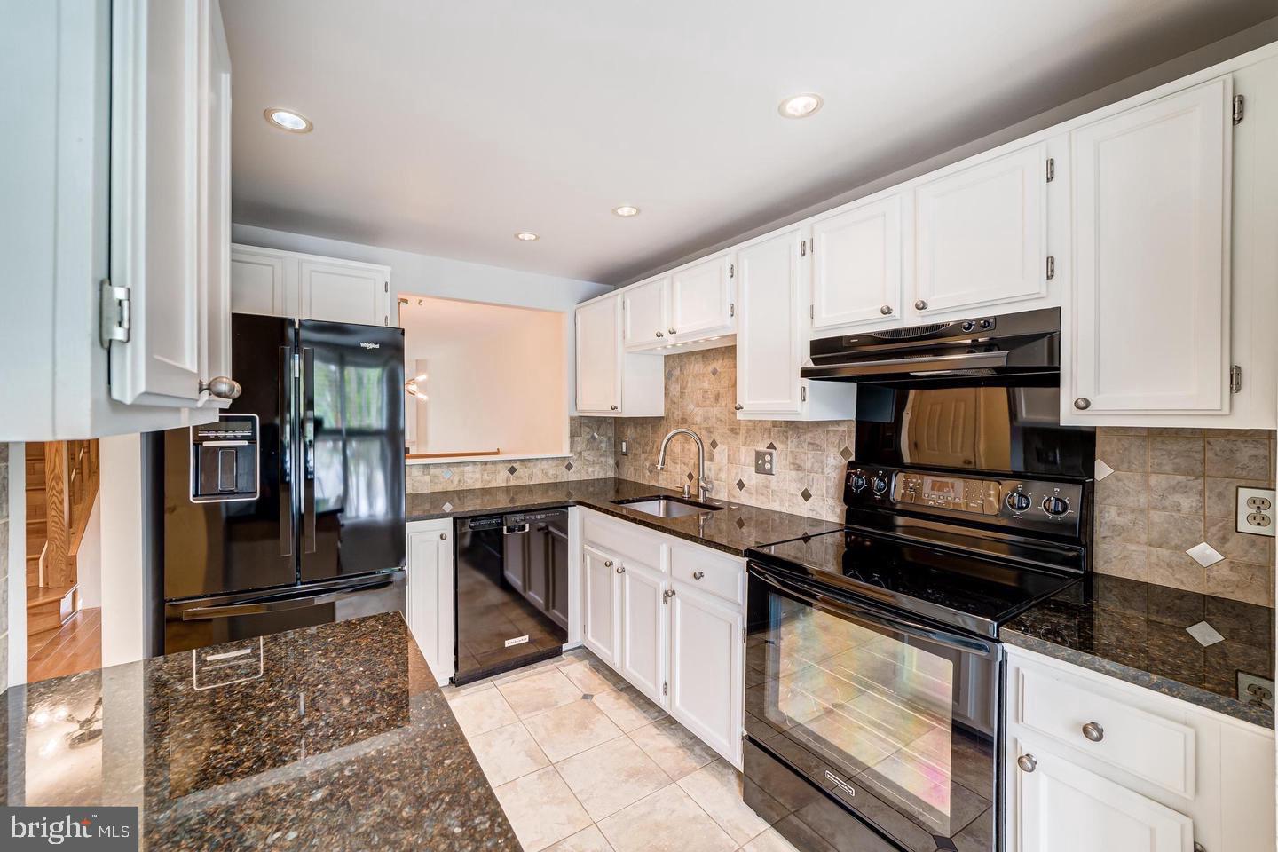 5876 Wescott Hills Way