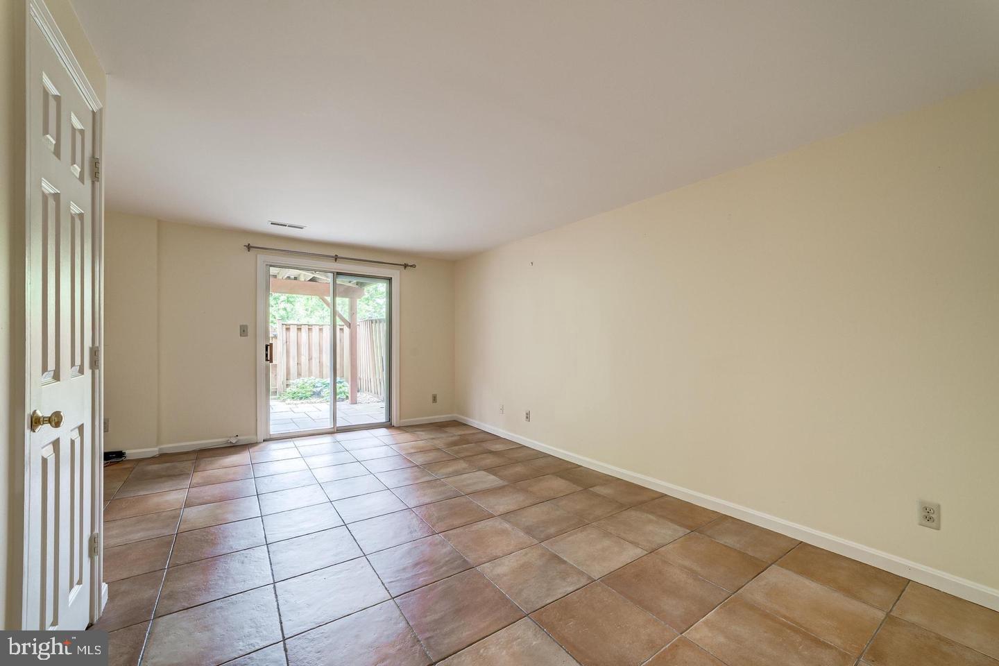 5876 Wescott Hills Way