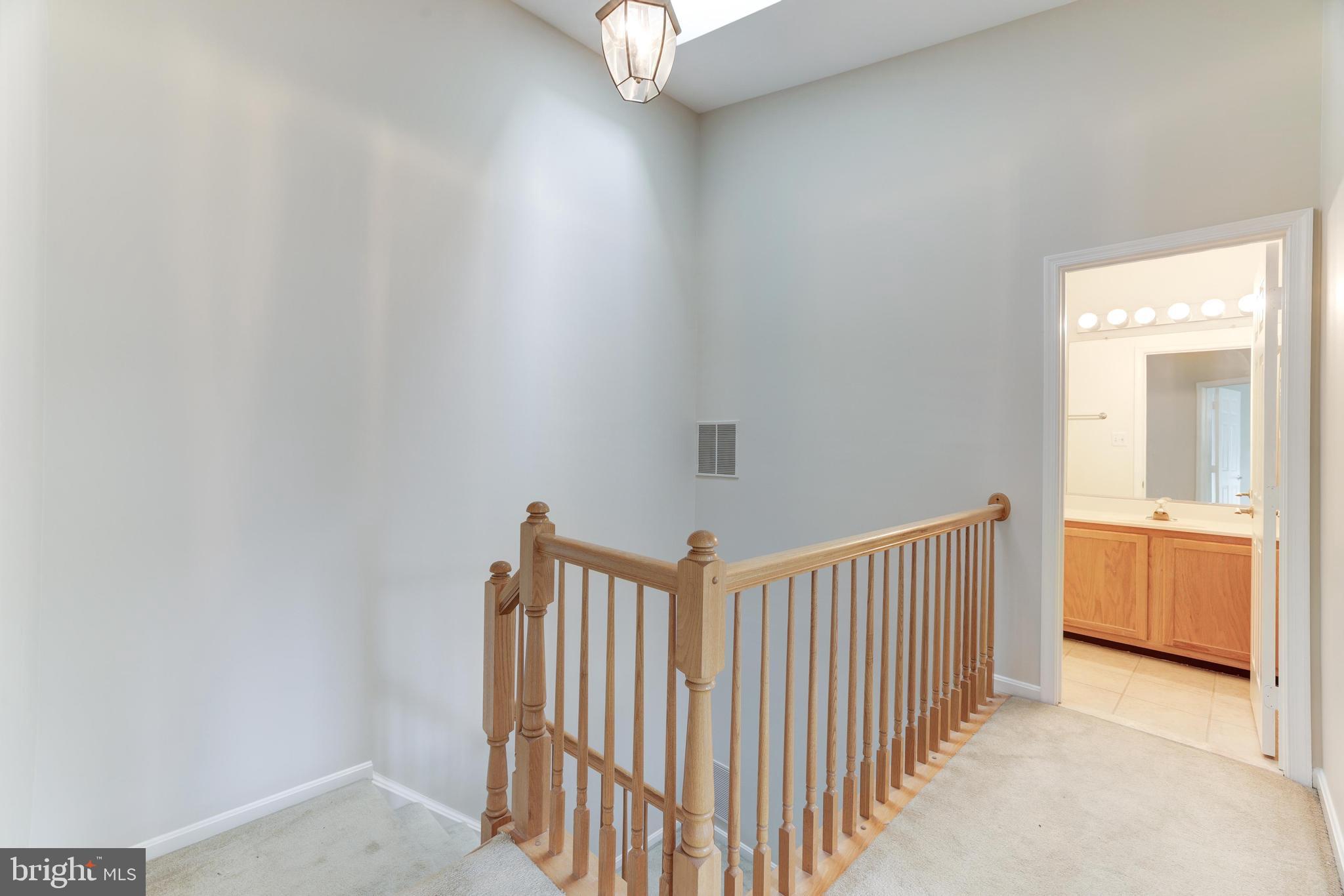 4307 CHARIOT CT #120